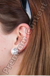 e0011 Young girl ear reference 0001